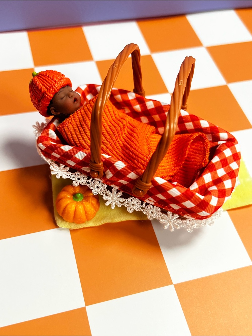 Zuru my mini baby Fall basket